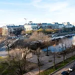 Heart Of Paris And Magical View Of The Seine River By Weekome