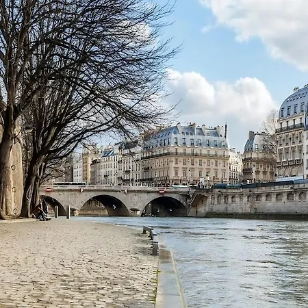 Heart Of And Magical View Of The Seine River By Weekome Apartment *